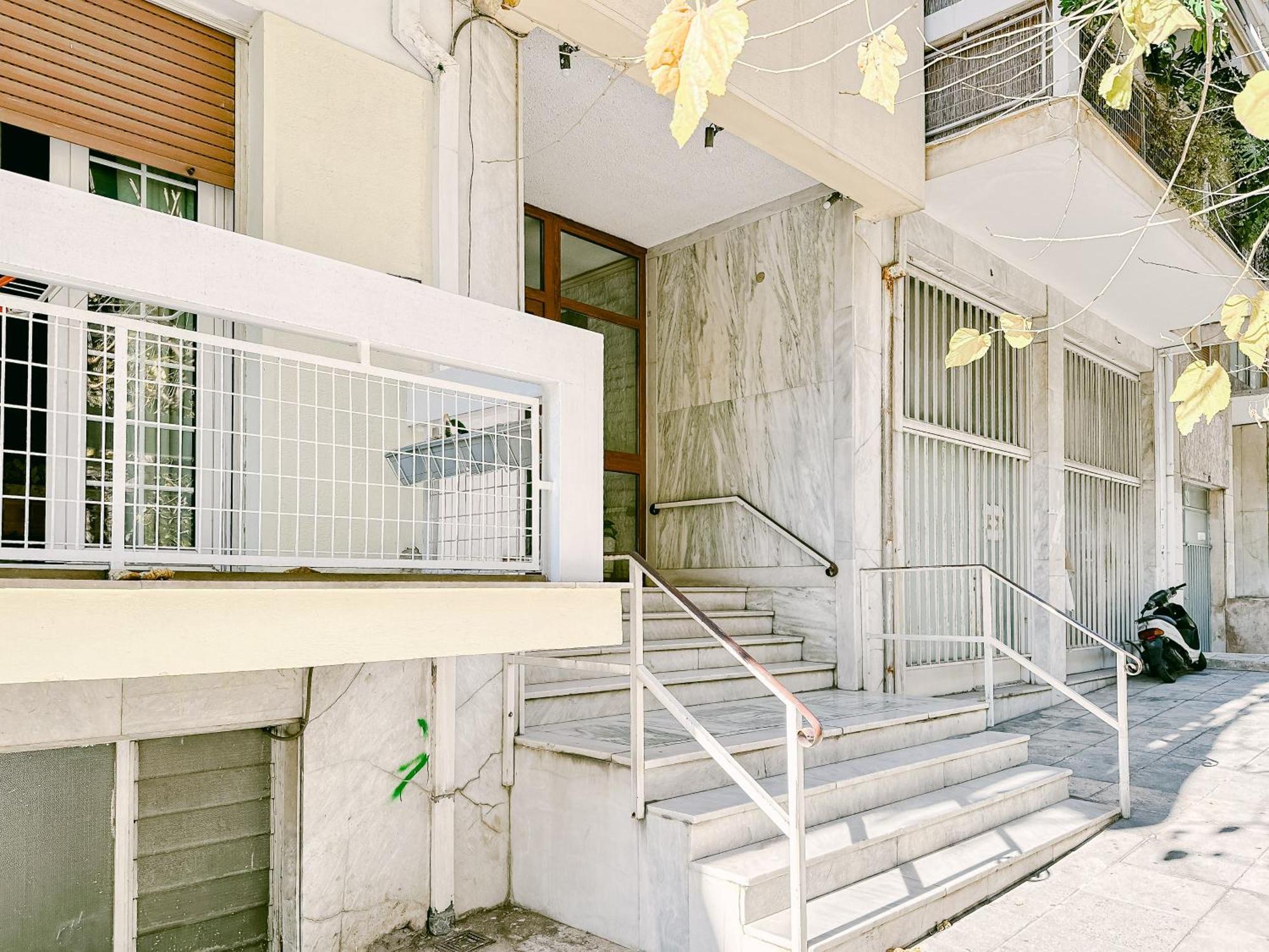 Quiet Home In Katehaki Metro. 雅典 外观 照片
